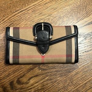 Burberry wallet